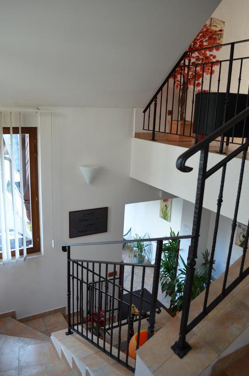 Lázně Bělohrad Hotel U Kapra מראה חיצוני תמונה
