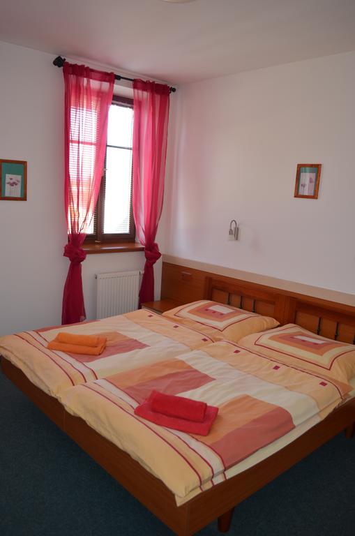 Lázně Bělohrad Hotel U Kapra חדר תמונה