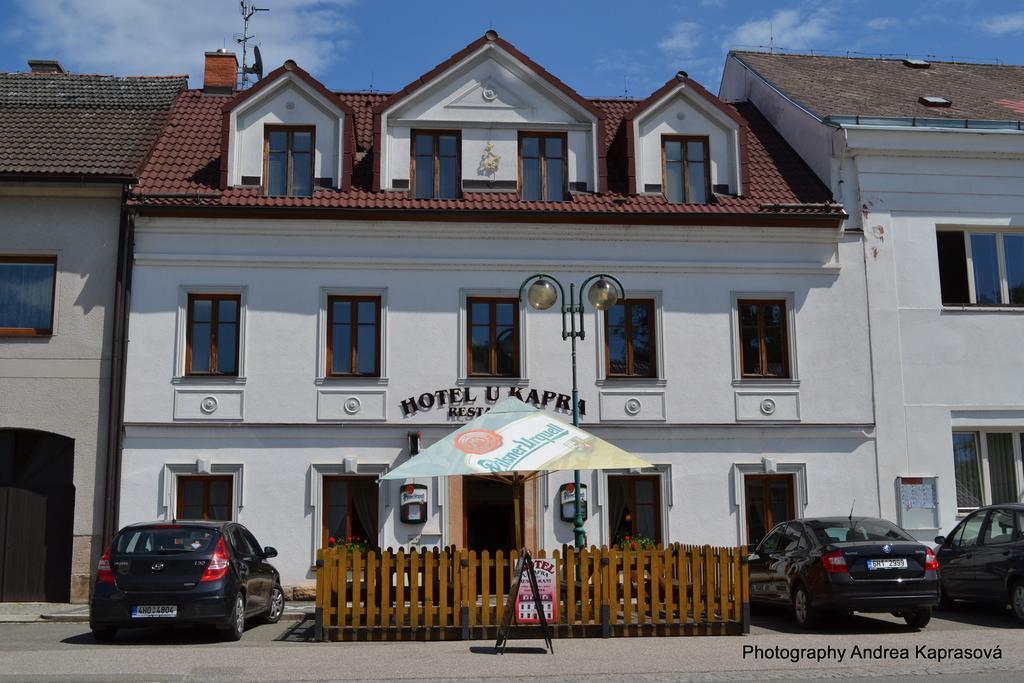 Lázně Bělohrad Hotel U Kapra מראה חיצוני תמונה