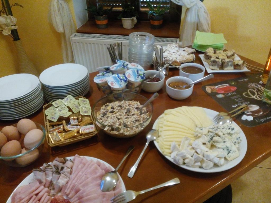Lázně Bělohrad Hotel U Kapra מראה חיצוני תמונה